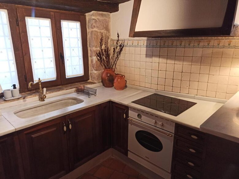 Casa Rural El Inglés - Mora de Rubielos, Teruel, Spain