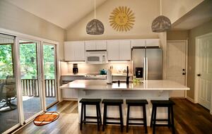 Lake House Retreat on the shores of Lake Hartwell in Seneca - Seneca, South Carolina