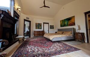 Wine Country Estate - Grants Pass, Oregon