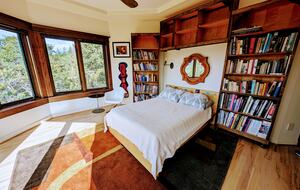 Wine Country Estate - Grants Pass, Oregon