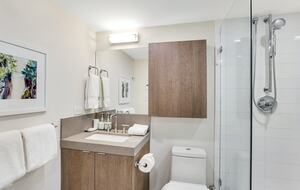 Quintess Collection - The Richards - Vancouver, Canada