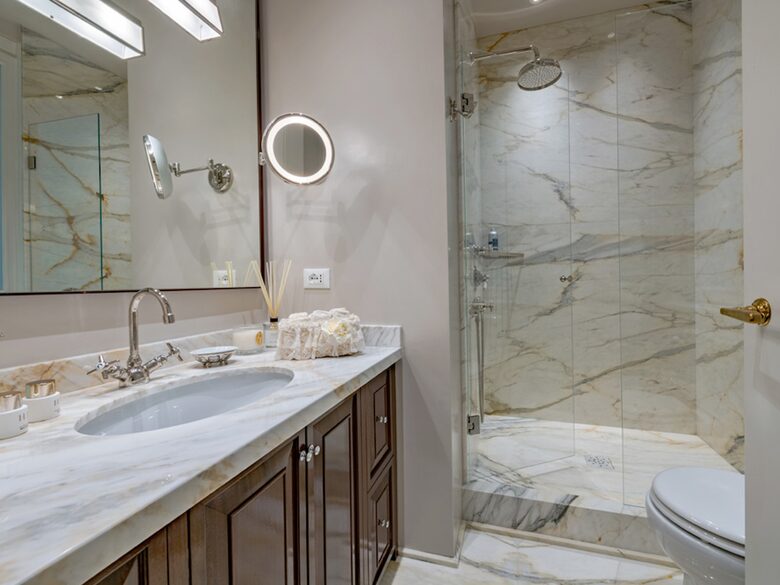 Quintess Collection - Unicko - Florence, Italy