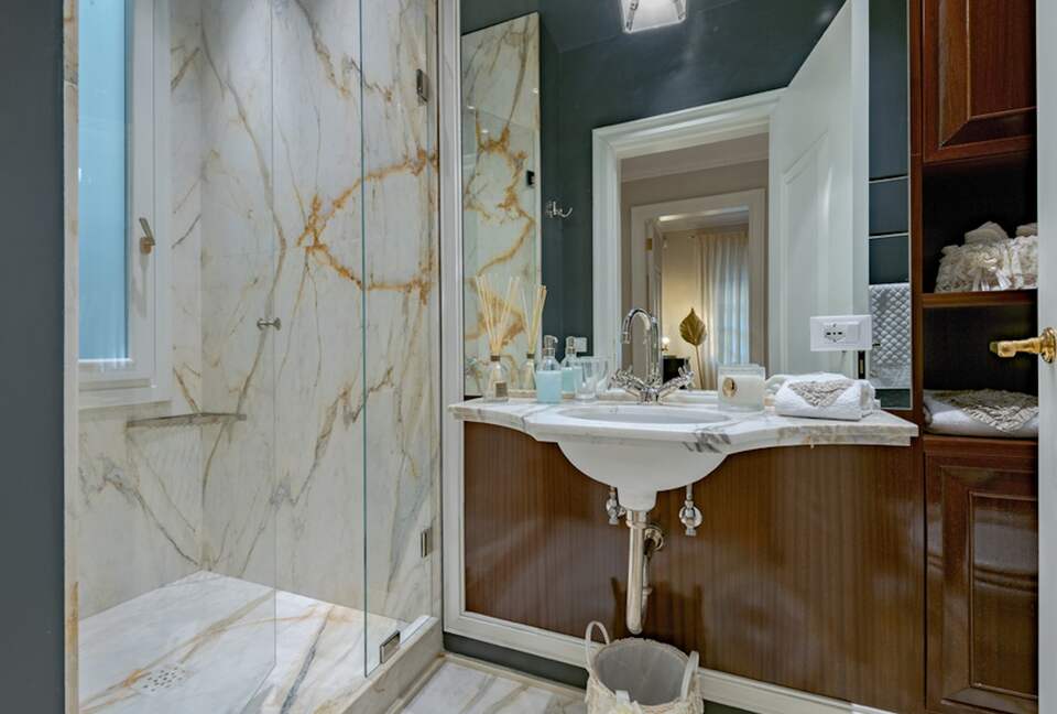 Quintess Collection - Unicko - Florence, Italy