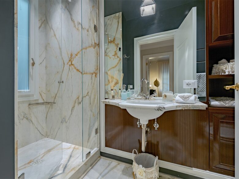 Quintess Collection - Unicko - Florence, Italy