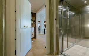 Quintess Collection - Unicko - Florence, Italy