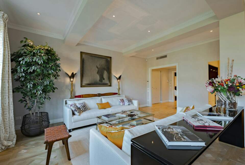 Quintess Collection - Unicko - Florence, Italy