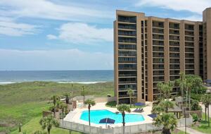 Beachfront luxury condo