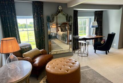 Bedroom 6 - with en suite and river & meadow views