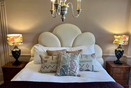 Bedroom 4 - with bow window with river and meadow views