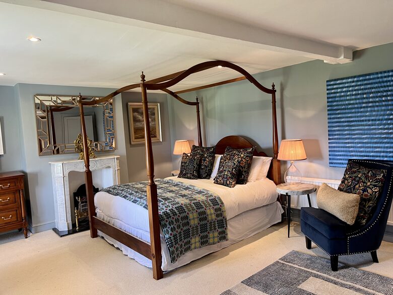 Bedroom 6 - with en suite and river & meadow views