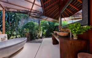 The Hideaways Club - Asmara - Kutta, Indonesia