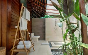 The Hideaways Club - Asmara - Kutta, Indonesia