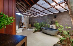 The Hideaways Club - Asmara - Kutta, Indonesia