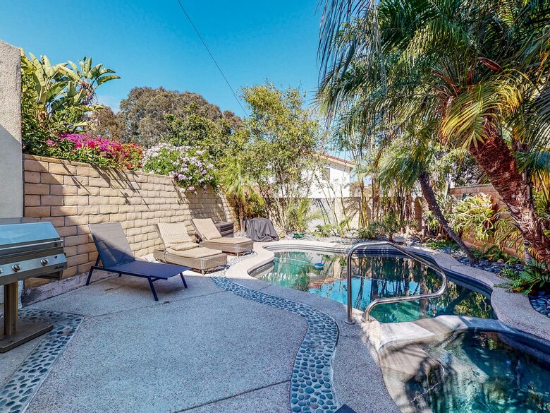 Quintess Collection - Mission Bay - San Diego, California