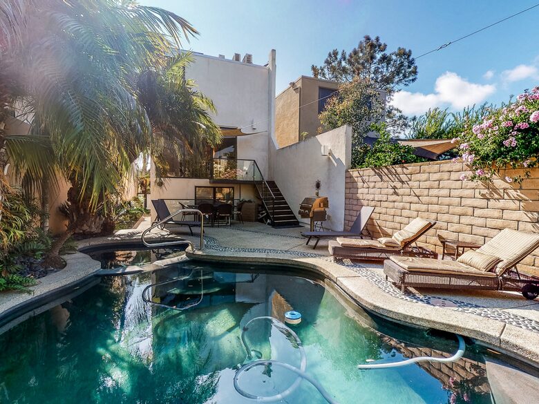 Quintess Collection - Mission Bay - San Diego, California