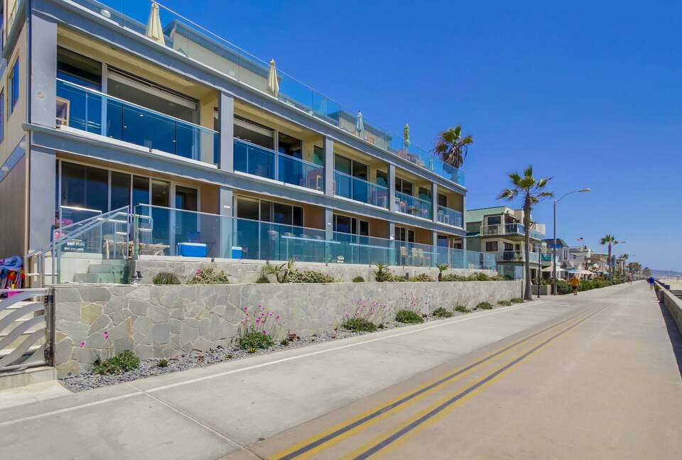 Quintess Collection - Pacific Breeze - San Diego, California