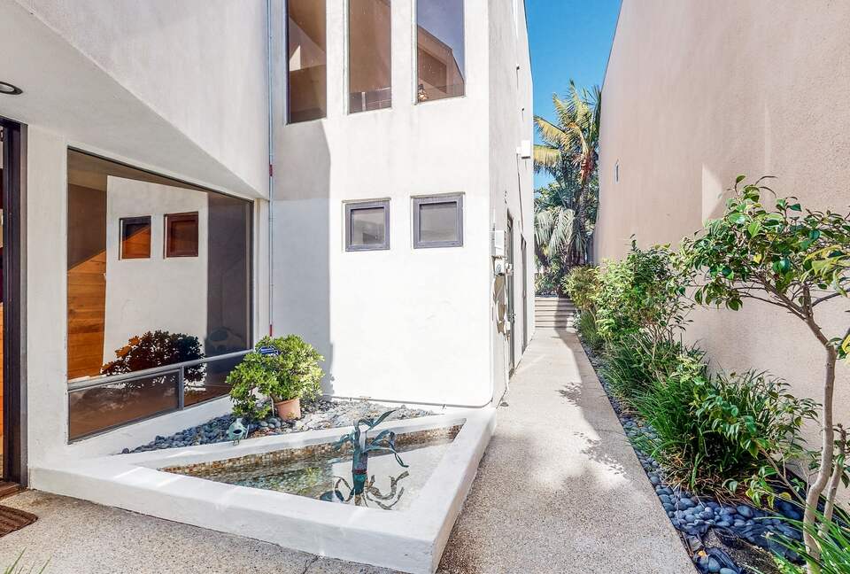 Quintess Collection - Mission Bay - San Diego, California