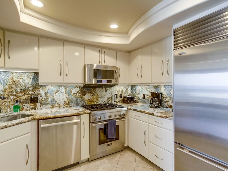 Quintess Collection - Pacific Breeze - San Diego, California