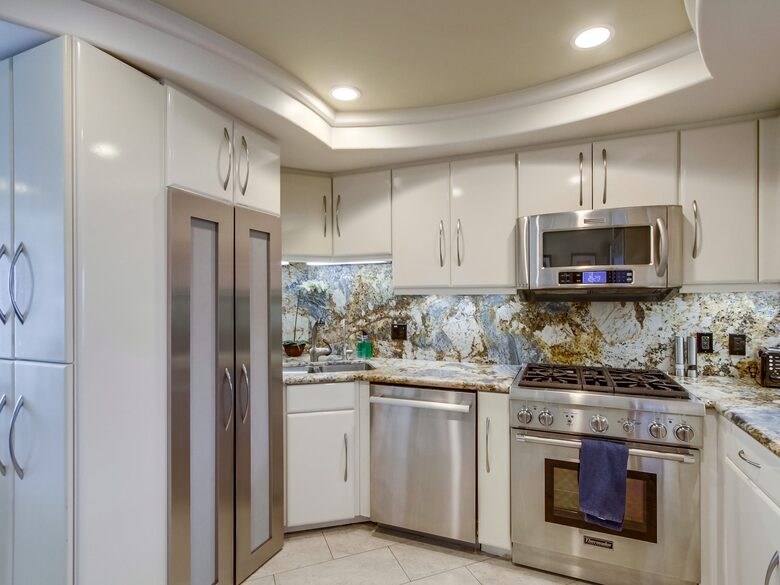 Quintess Collection - Pacific Breeze - San Diego, California