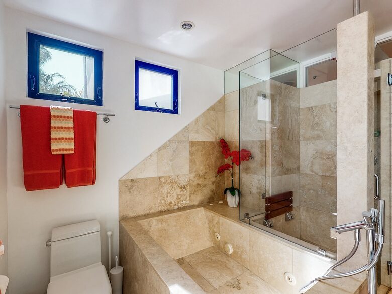 Quintess Collection - Mission Bay - San Diego, California