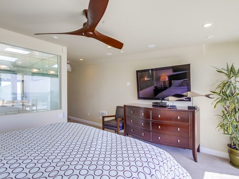 Quintess Collection - Pacific Breeze - San Diego, California