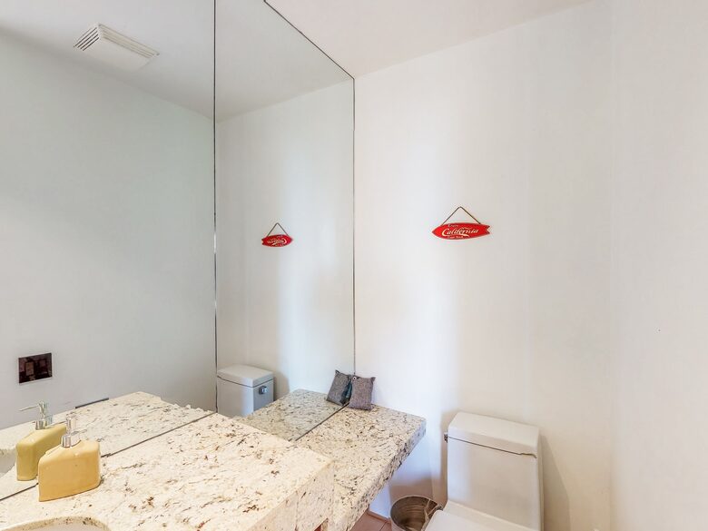 Quintess Collection - Mission Bay - San Diego, California