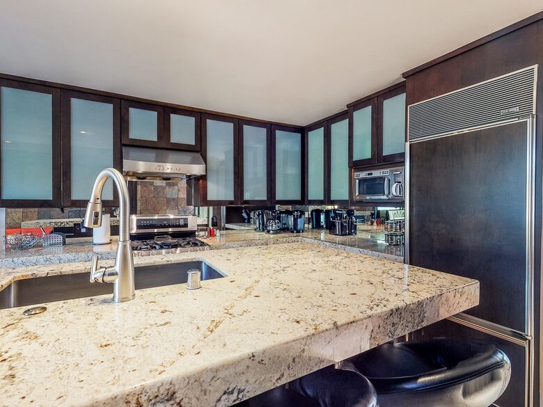 Quintess Collection - Mission Bay - San Diego, California