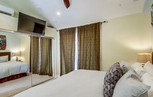 Quintess Collection - Pacific Breeze - San Diego, California