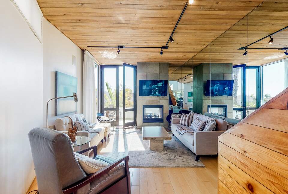 Quintess Collection - Mission Bay - San Diego, California