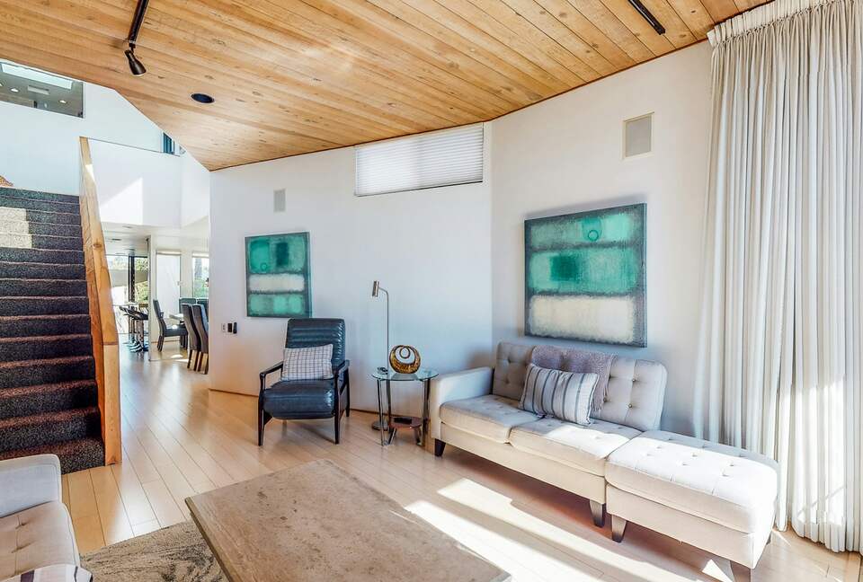 Quintess Collection - Mission Bay - San Diego, California