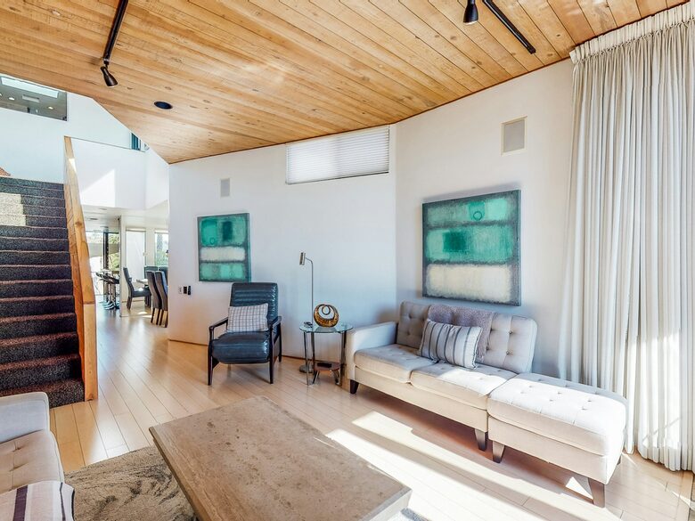 Quintess Collection - Mission Bay - San Diego, California