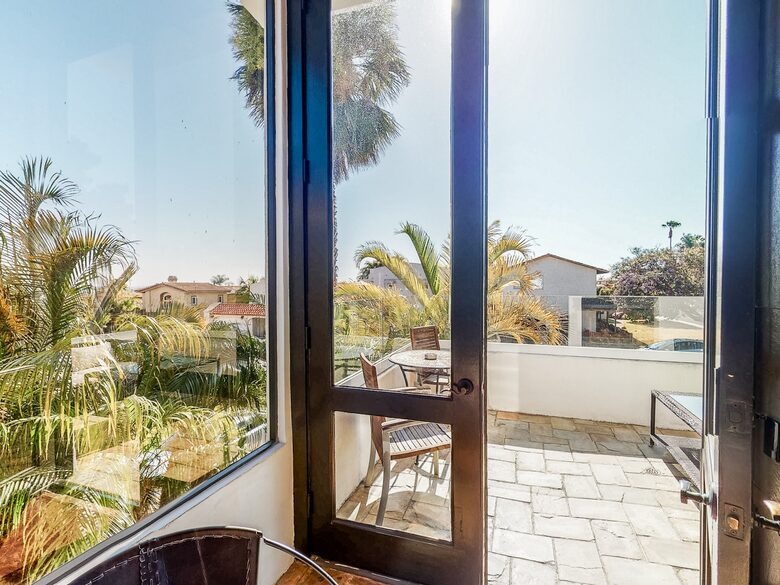 Quintess Collection - Mission Bay - San Diego, California