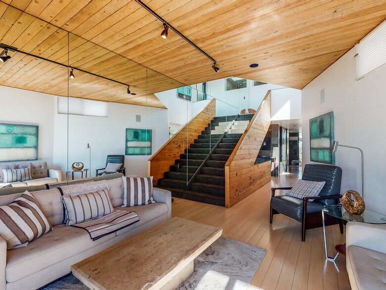 Quintess Collection - Mission Bay - San Diego, California