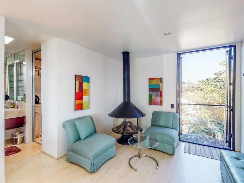 Quintess Collection - Mission Bay - San Diego, California