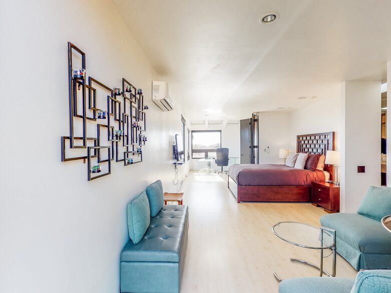 Quintess Collection - Mission Bay - San Diego, California