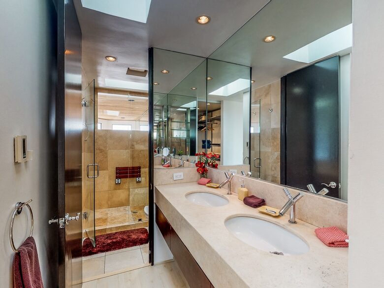 Quintess Collection - Mission Bay - San Diego, California