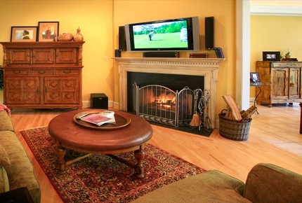 Reynolds Plantation Golf and Resort Lake Cottage - Eatonton, Georgia