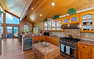 Lakeview Lodge - Big Bear Lake, California