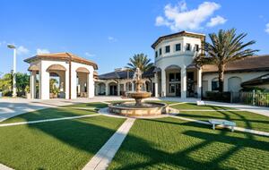 8 Bedroom Home with Private Pool - Davenport, Florida
