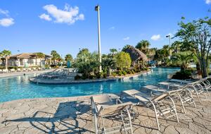 8 Bedroom Home with Private Pool - Davenport, Florida