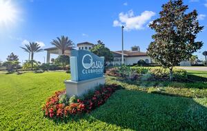 8 Bedroom Home with Private Pool - Davenport, Florida