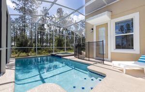 5 Bedroom Home with Private Pool - Davenport, Florida