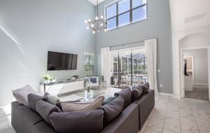 5 Bedroom Home with Private Pool - Davenport, Florida