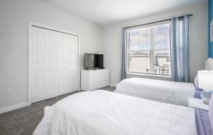 5 Bedroom Home with Private Pool - Davenport, Florida