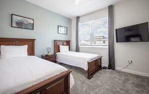 5 Bedroom Home with Private Pool - Davenport, Florida