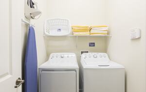 6 Bedroom Home with Private Pool - Davenport, Florida