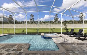6 Bedroom Home with Private Pool - Davenport, Florida