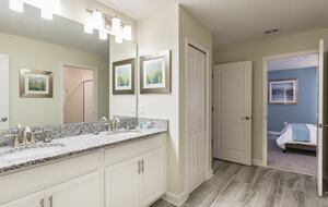 8 Bedroom Home with Private Pool - Davenport, Florida