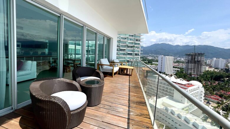 Icon Vallarta - Puerto Vallarta Jalisco, Mexico