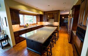 Sakinaw Lake Escape - Garden Bay, Canada